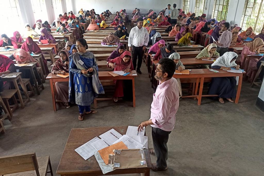 মাঠপর্যায়ে পুলিশি তদন্ত শুরু, প্রাথমিকে শিক্ষক নিয়োগের জট খুলেছে