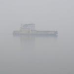 ঘন কুয়াশায় দৌলতদিয়া-পাটুরিয়া নৌপথে তিন ঘণ্টা ফেরি চলাচল বন্ধ