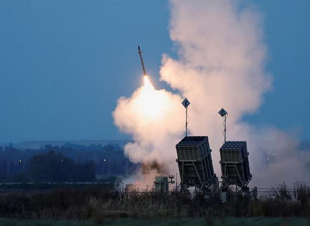 ফুরিয়ে যাচ্ছে ইন্টারসেপ্টর, ইরানি ক্ষেপণাস্ত্রে ঝুঁকিতে ইসরায়েল