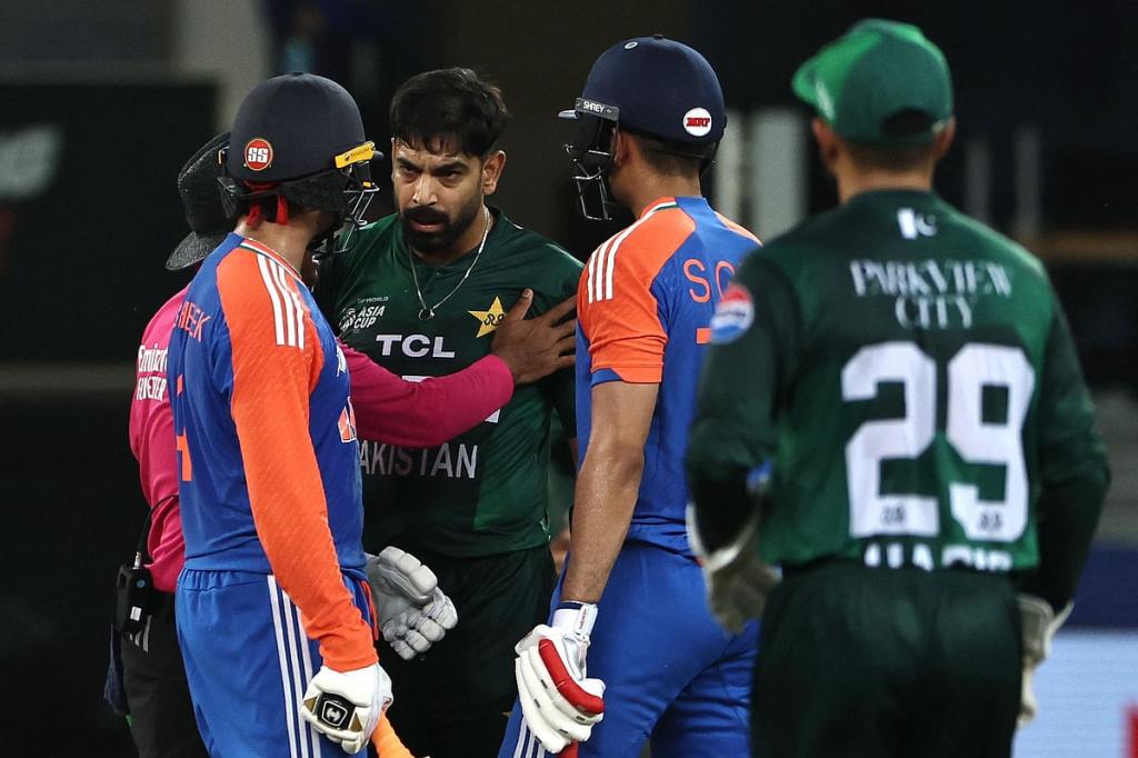 পাকিস্তানের সঙ্গে সিরিজ নয়, টুর্নামেন্টে আপত্তি নেই—পুরোনো নীতিতেই ভারত