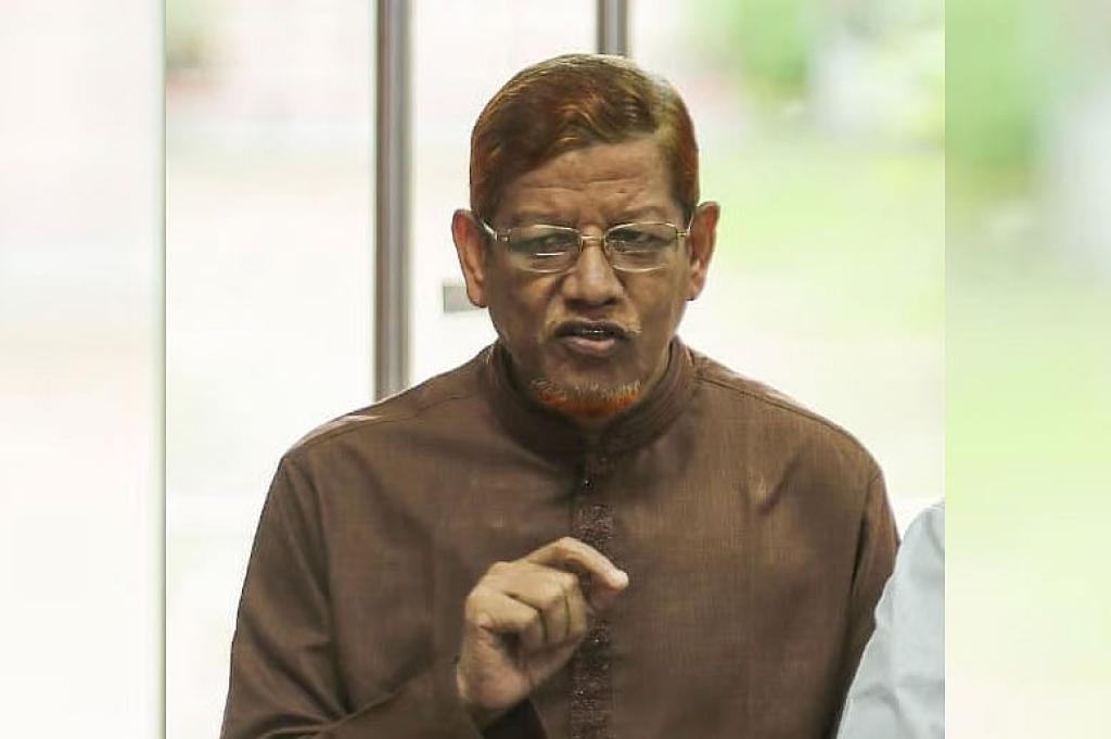 নতুন করে গণভোট প্রসঙ্গে সরকারের কাছে তিন প্রশ্নের স্পষ্ট জবাব চাইলেন জামায়াত নেতা আযাদ