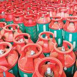 ১২ কেজি এলপিজি সিলিন্ডারে দাম বেড়েছে ২১২ টাকা