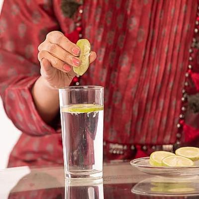 গরমে লেবুপানি কেন এত উপকারী