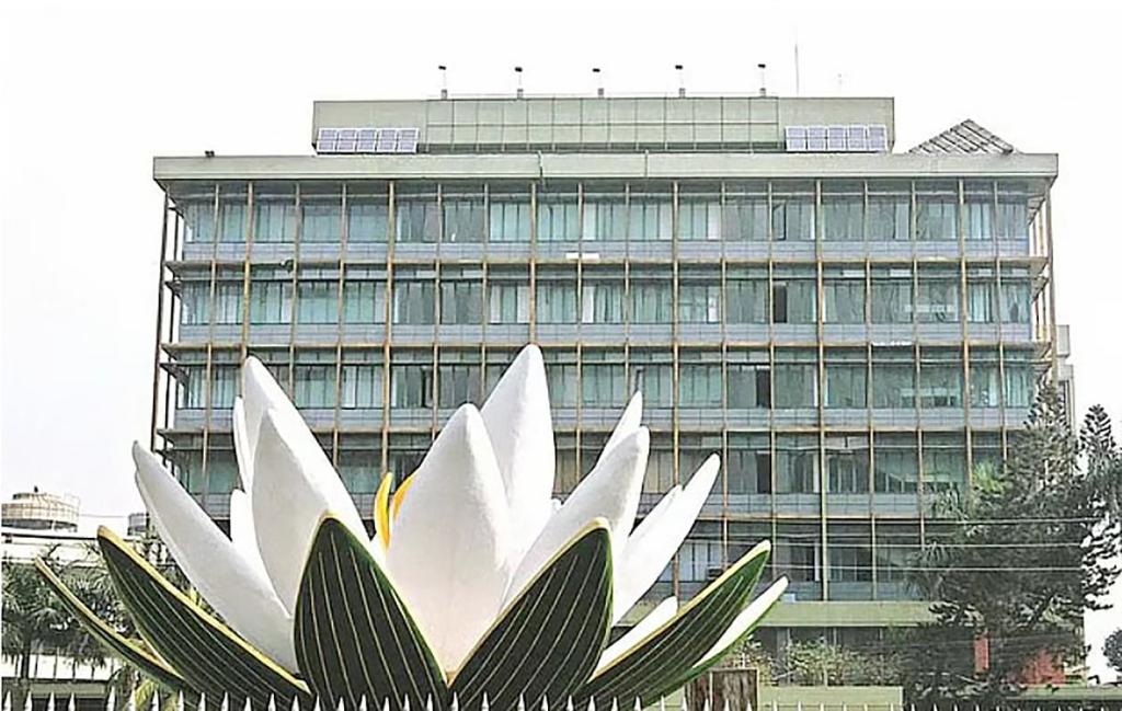 সরকারের ব্যাংকঋণ বেড়ে চার গুণ