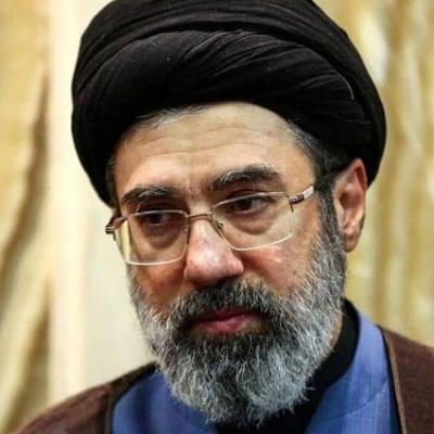 এখনো সেরে ওঠেননি মোজতবা খামেনি, তবে গুরুত্বপূর্ণ নির্দেশনা দিচ্ছেন: রয়টার্স