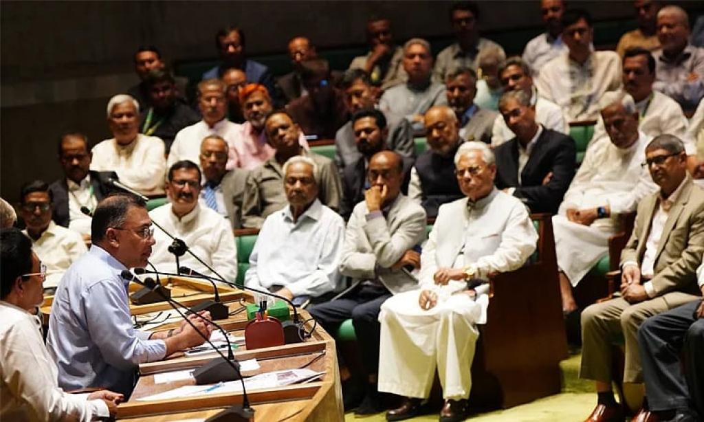 দুর্ঘটনা, অব্যবস্থাপনা ও জ্বালানি পরিস্থিতি নিয়ে এমপিদের ক্ষোভ