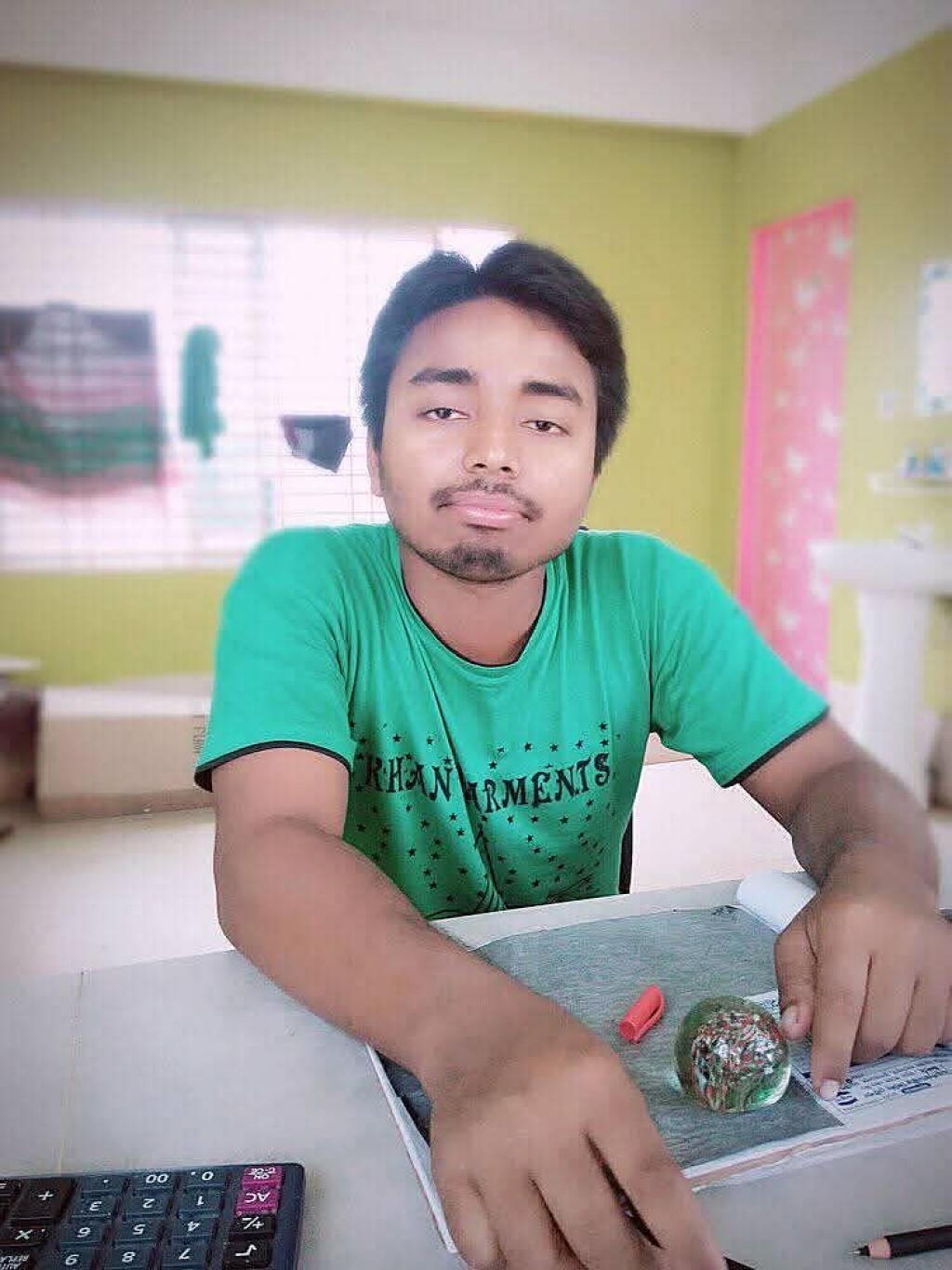 নড়াইলে তেল না পেয়ে ফিলিং স্টেশনের ব্যবস্থাপককে ট্রাকচাপায় হত্যার অভিযোগ