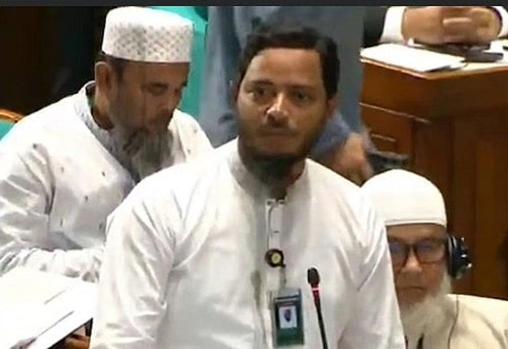 নখের কালি না শুকাতেই উন্নয়নের কথা বলে জুলাই সনদকে ভুলিয়ে দিয়েছি: জামায়াত নেতা শফিকুল