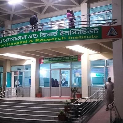 ফেসবুকে স্ট্যাটাস দিয়ে আত্মহত্যার চেষ্টা সাবেক সংসদ সদস্যের স্ত্রীর