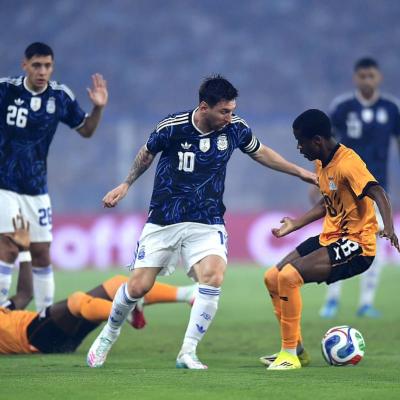 জাম্বিয়ার জালে ৫ গোলে আর্জেন্টিনাকে ‘গুডবাই’ মেসিদের