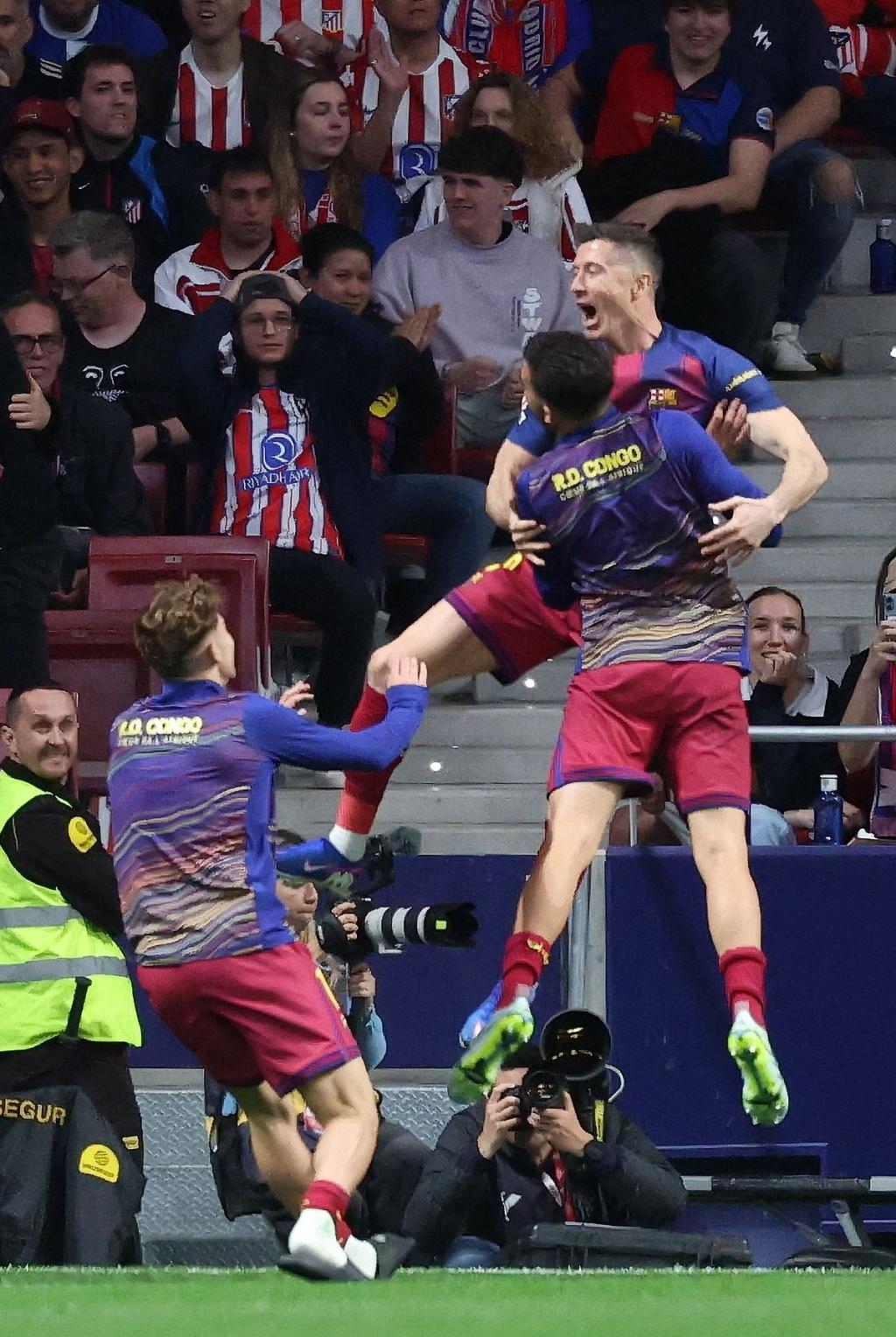 বার্সাকে উচ্ছ্বাসে ভাসালেন বিশ্বকাপ–যন্ত্রণায় পোড়া লেভানডফস্কি