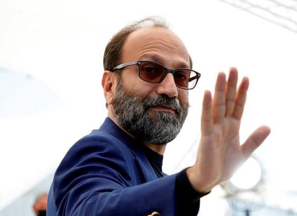 একটি দেশের অবকাঠামোর ওপর হামলা যুদ্ধাপরাধ, বললেন অস্কারজয়ী ইরানি নির্মাতা ফরহাদি