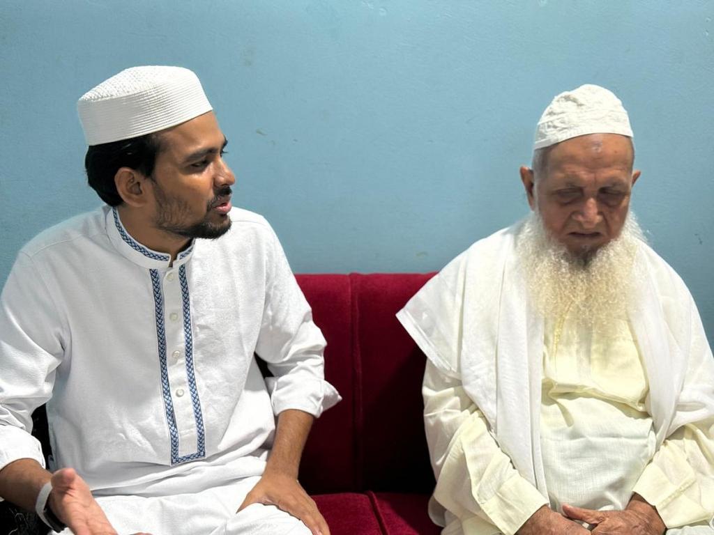 ঢাকা দক্ষিণ সিটিতে নির্বাচন করবেন আসিফ মাহমুদ, নিলেন হেফাজত আমিরের দোয়া