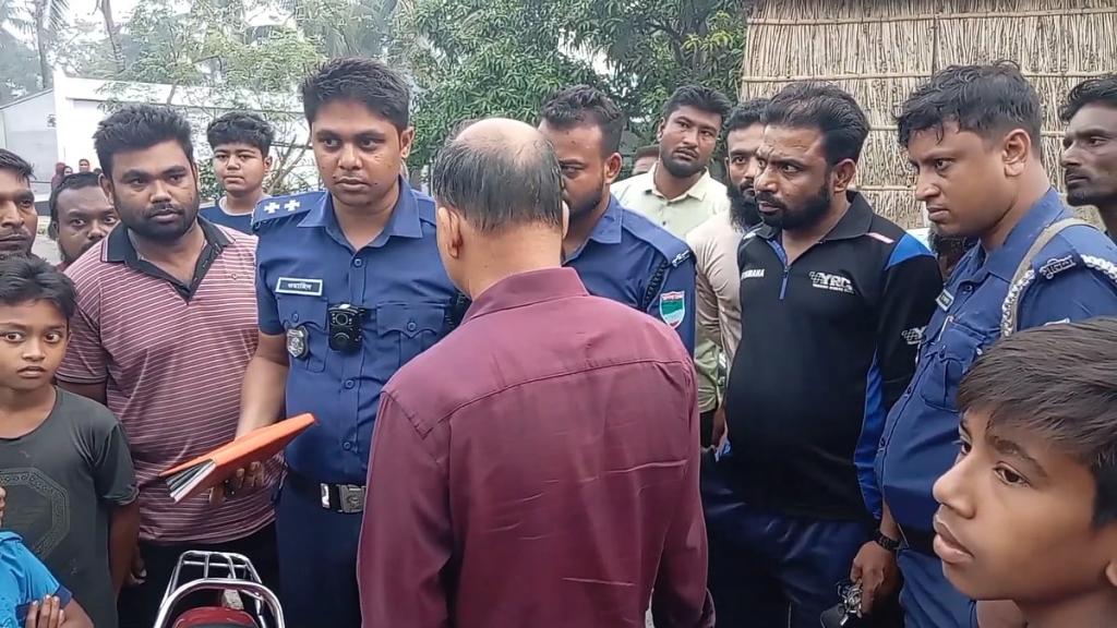 মেহেরপুরে বিএনপি কর্মীকে গুলি, বোমা ফাটিয়ে পালাল দুর্বৃত্তরা