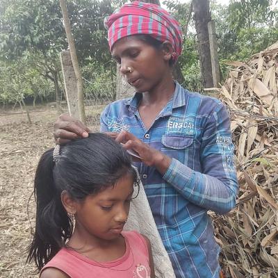 এক সাঁওতাল নারীর সোনার নাকফুলের গল্প কিংবা জেগে ওঠা স্মৃতির কথকতা