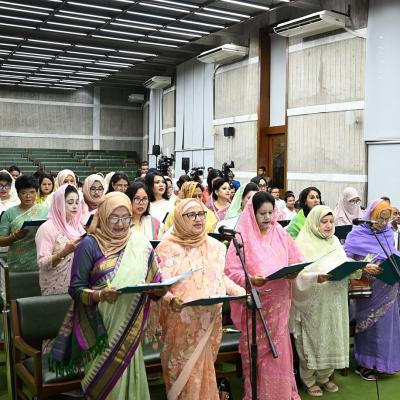 শপথ নিলেন সংরক্ষিত নারী আসনের ৪৯ এমপি