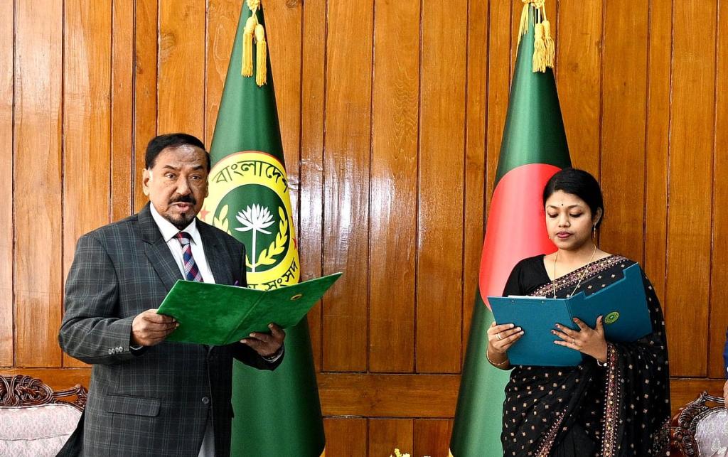 সংসদের সংরক্ষিত নারী আসনের সদস্য হিসেবে শপথ নিলেন নুসরাত তাবাসসুম