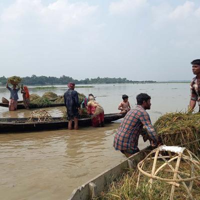 বাঁধের ‘ব্যবসায়’ ডুবছে হাওর, পানি নামার পথের বাধা নিয়ে দুশ্চিন্তা
