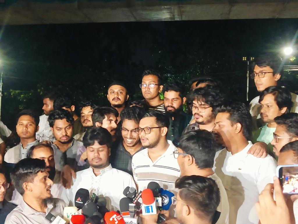 হবিগঞ্জে এনসিপির পদযাত্রায় হামলার প্রতিবাদে ঢাবিতে ছাত্রশক্তির বিক্ষোভ