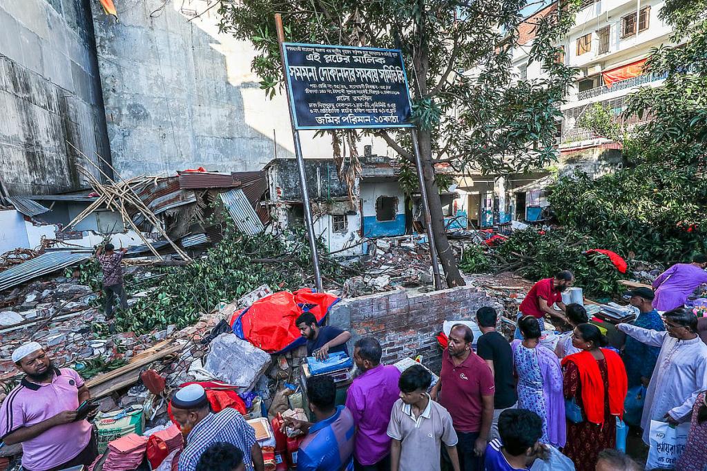 রাড্ডা গুঁড়িয়ে দেওয়ার নেপথ্যে কারা, অনুসন্ধানে যা বেরিয়ে এল
