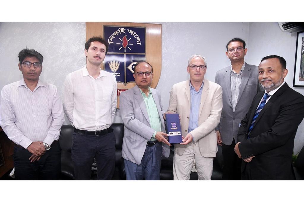 মানবাধিকার ও জলবায়ু নীতি নিয়ে ঢাবি-এএফডির যৌথ গবেষণার উদ্যোগ