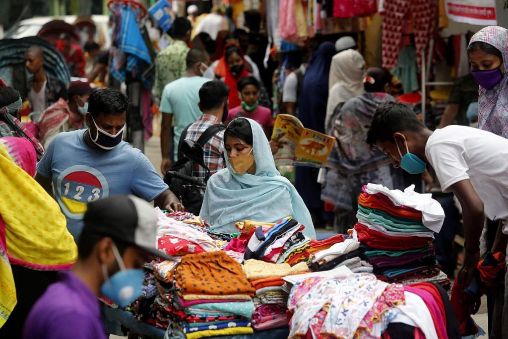 ঈদের কেনাকাটায় খরচের চাপ, মধ্যবিত্তের সাশ্রয়ের ১০টি কৌশল