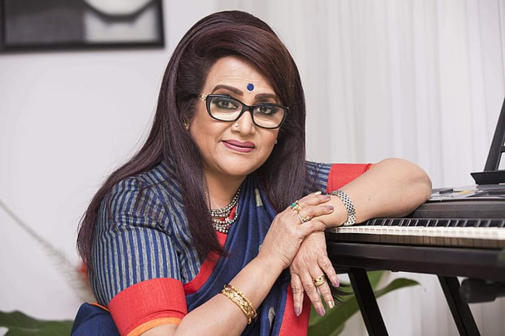 শিল্পীদের রাজনৈতিক বলয়ে টেনে আনা বন্ধ হোক: ববিতা